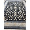 فرش ابریشم کاشان 700 شانه طرح افشان تلما زمینه سورمه ای (غیربرجسته)