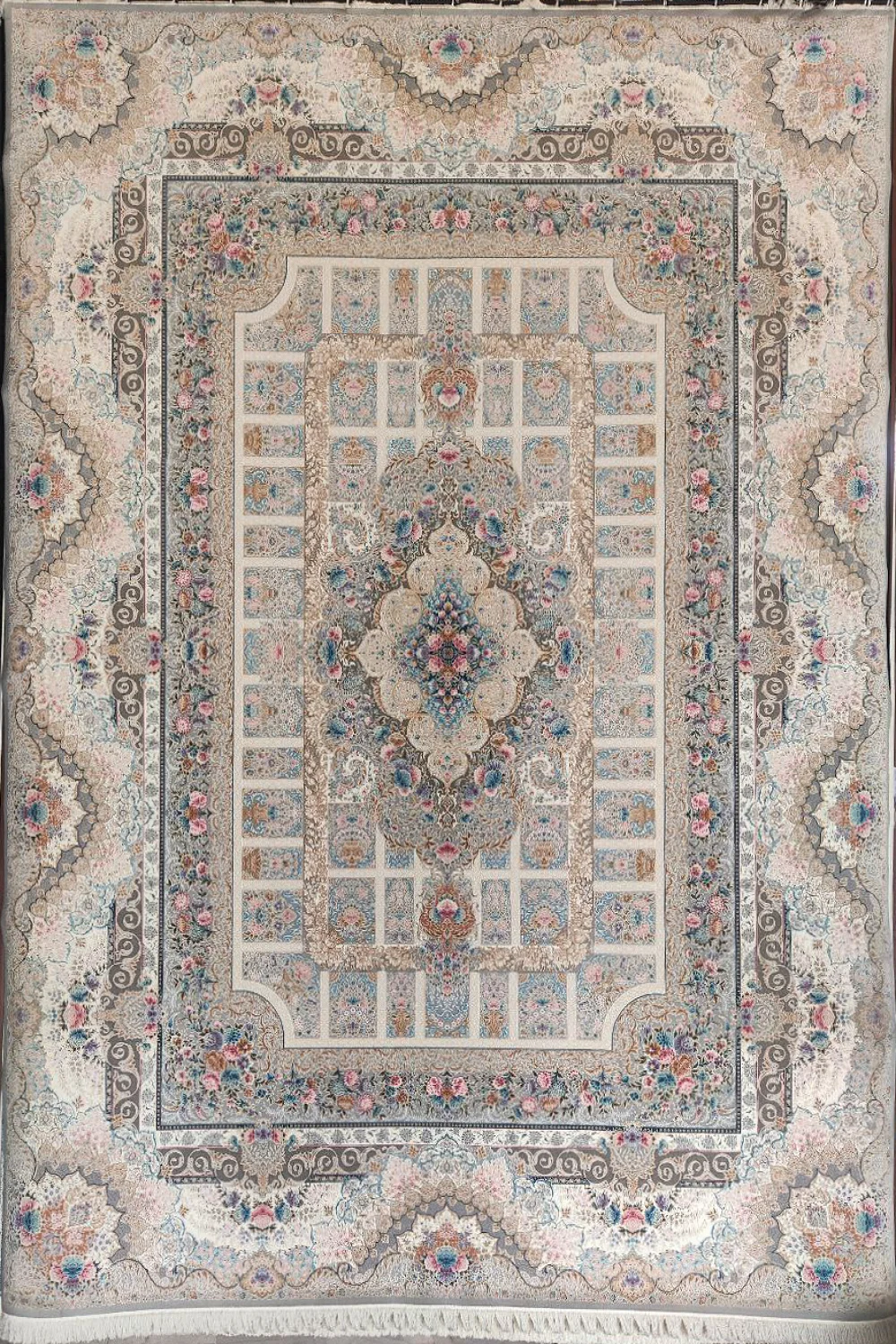 فرش ستاره کویر یزد 1000 شانه کلکسیون نقش جهان کد E42 زمینه 2030 (برجسته)